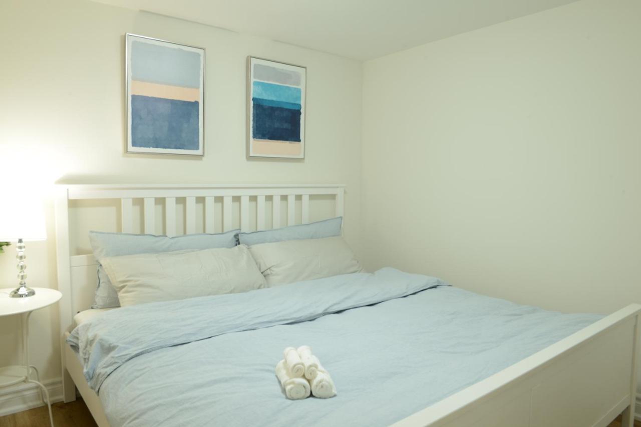 Spacious 2-Bed-Room Near Yonge & Major Mackenzie Richmond Hill Kültér fotó