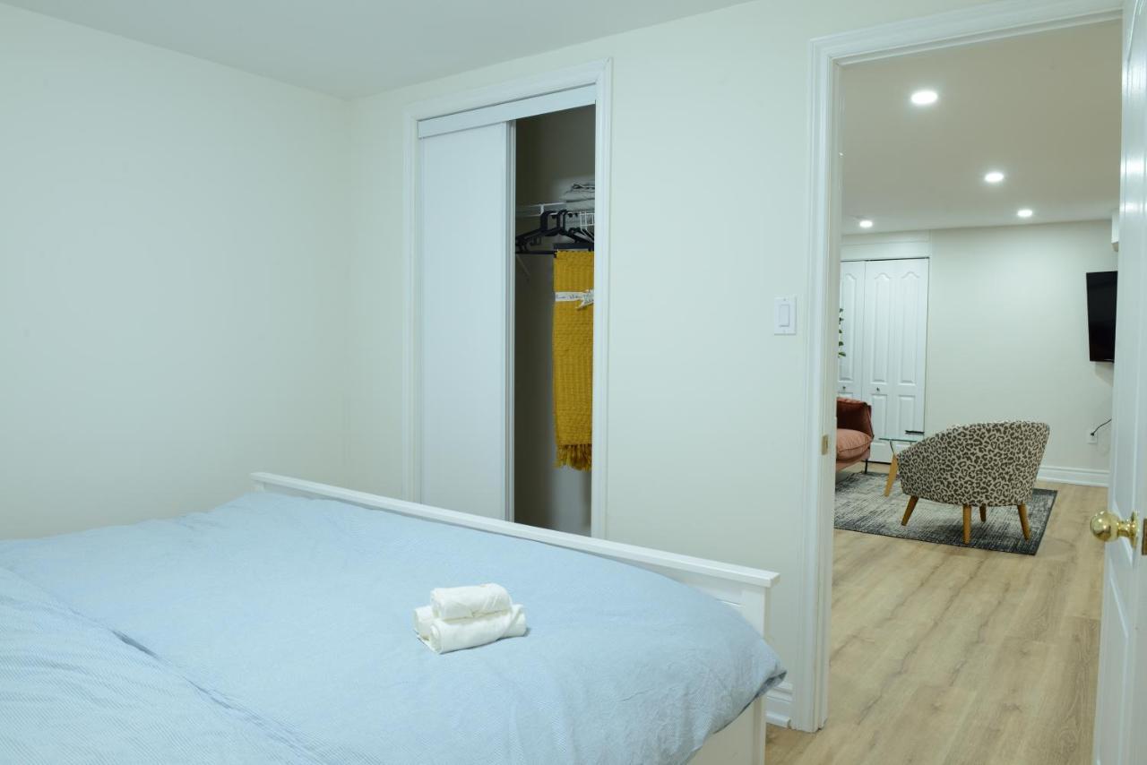 Spacious 2-Bed-Room Near Yonge & Major Mackenzie Richmond Hill Kültér fotó