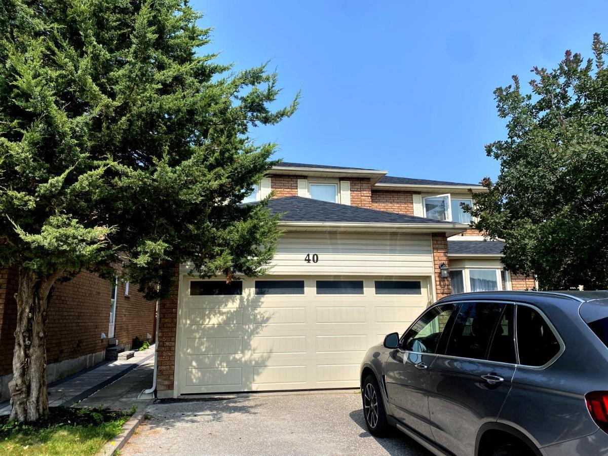 Spacious 2-Bed-Room Near Yonge & Major Mackenzie Richmond Hill Kültér fotó