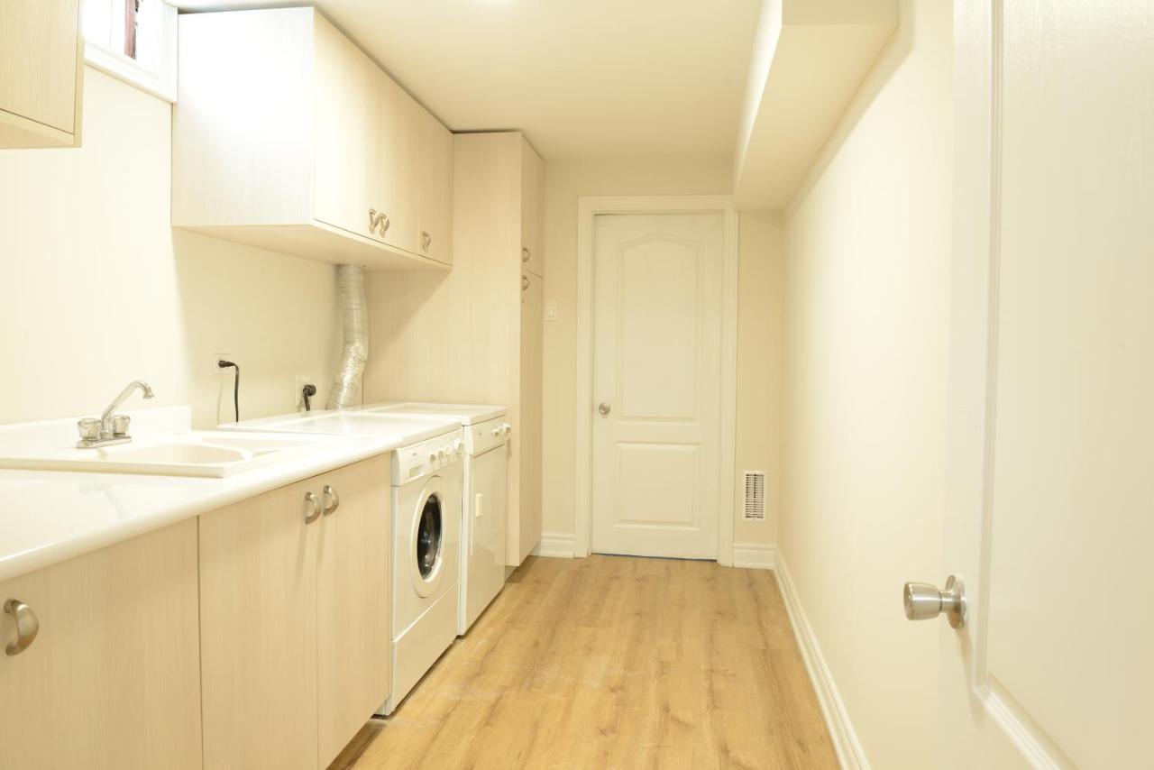 Spacious 2-Bed-Room Near Yonge & Major Mackenzie Richmond Hill Kültér fotó